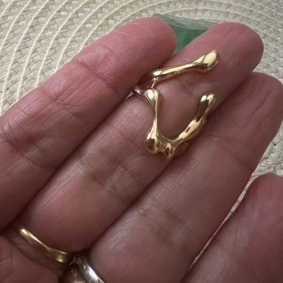 Abstract Artisan Handmade Modernistic Gold Women's Ring - Picture 5 of 8